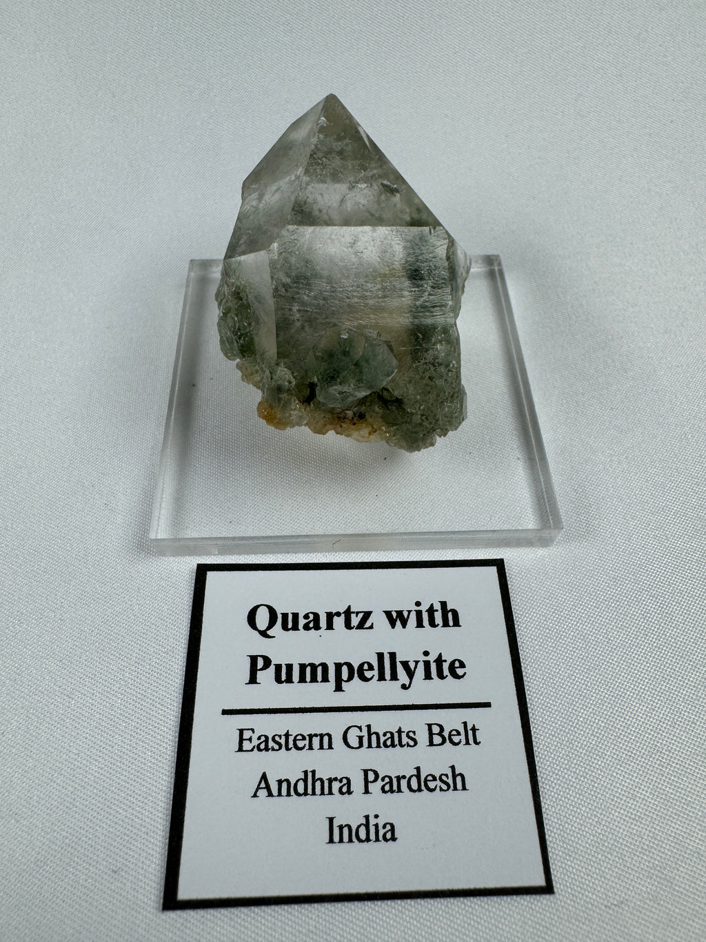 Quartz with Pumpellyite